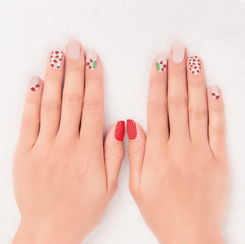 Berry Sweet Mani Nail Wrap Kit