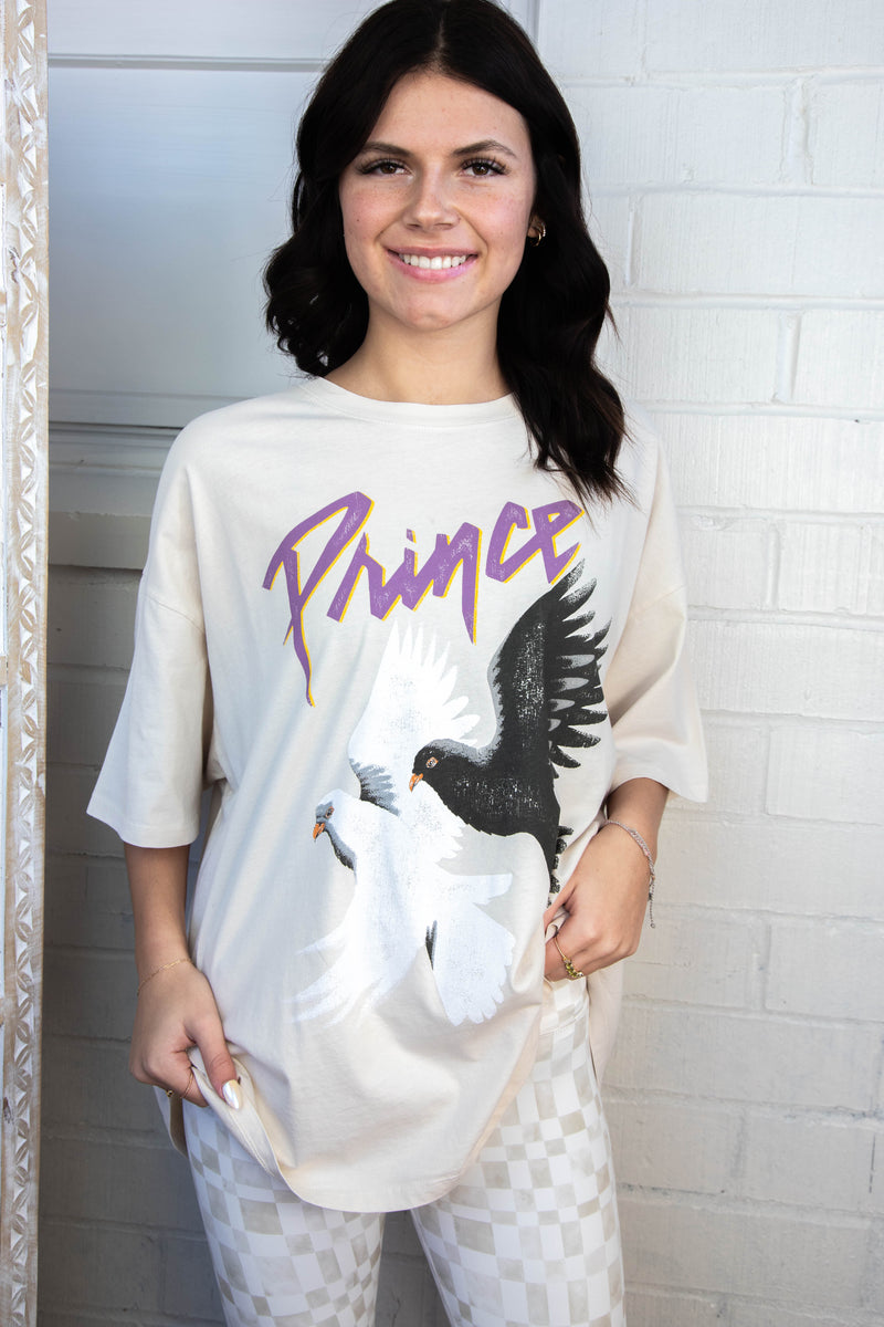 Prince & The Revolution Tee, Dirty White | Daydreamer