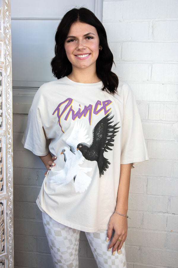 Prince & The Revolution Tee, Dirty White | Daydreamer