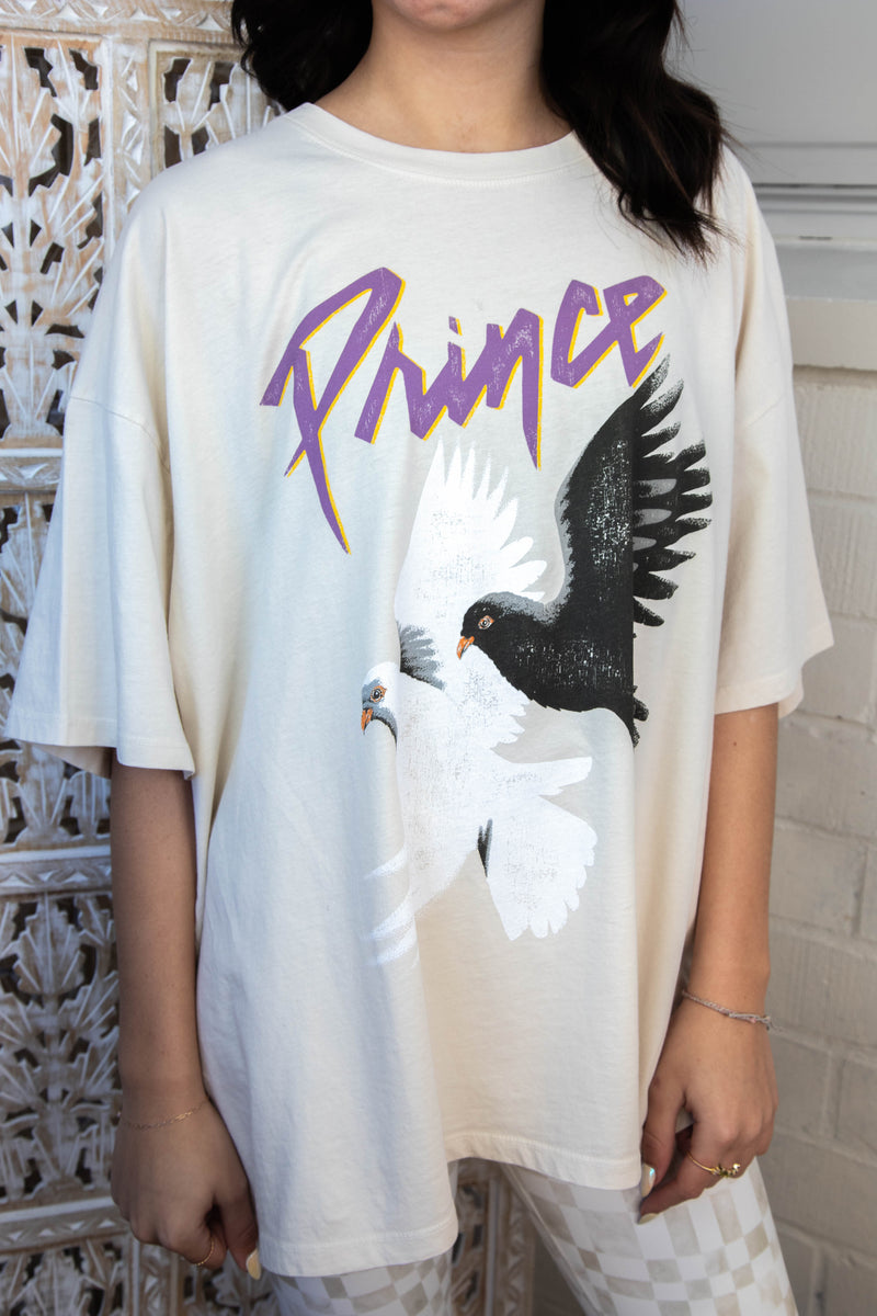 Prince & The Revolution Tee, Dirty White | Daydreamer