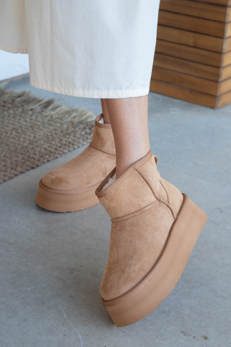 Keystone Platform Bootie, Chestnut | Beach by Matisse