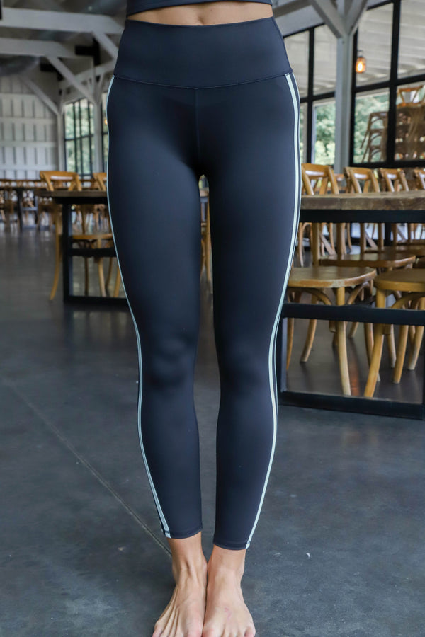 On Rotation 7/8 Legging, Black | Z Supply