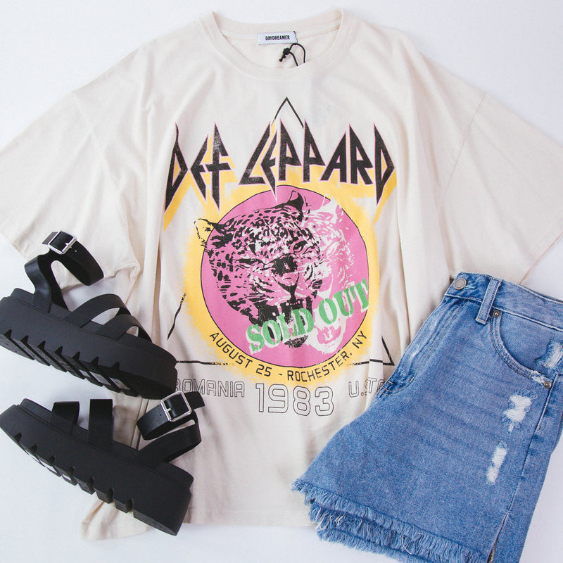 Def Leppard Sold Out 1983 Tee, Dirty White | Daydreamer