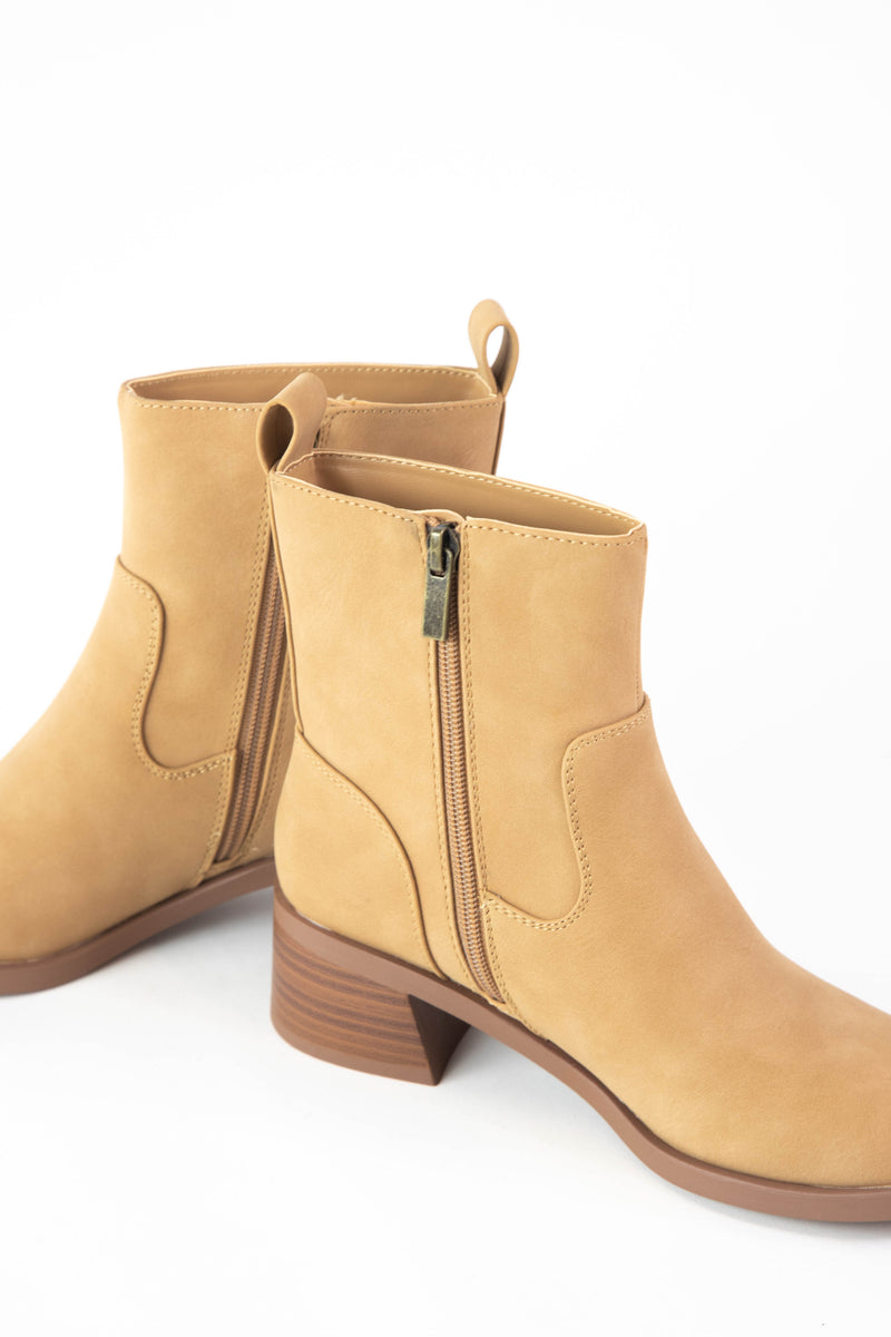 Beaver Low Heeled Bootie, Coffee