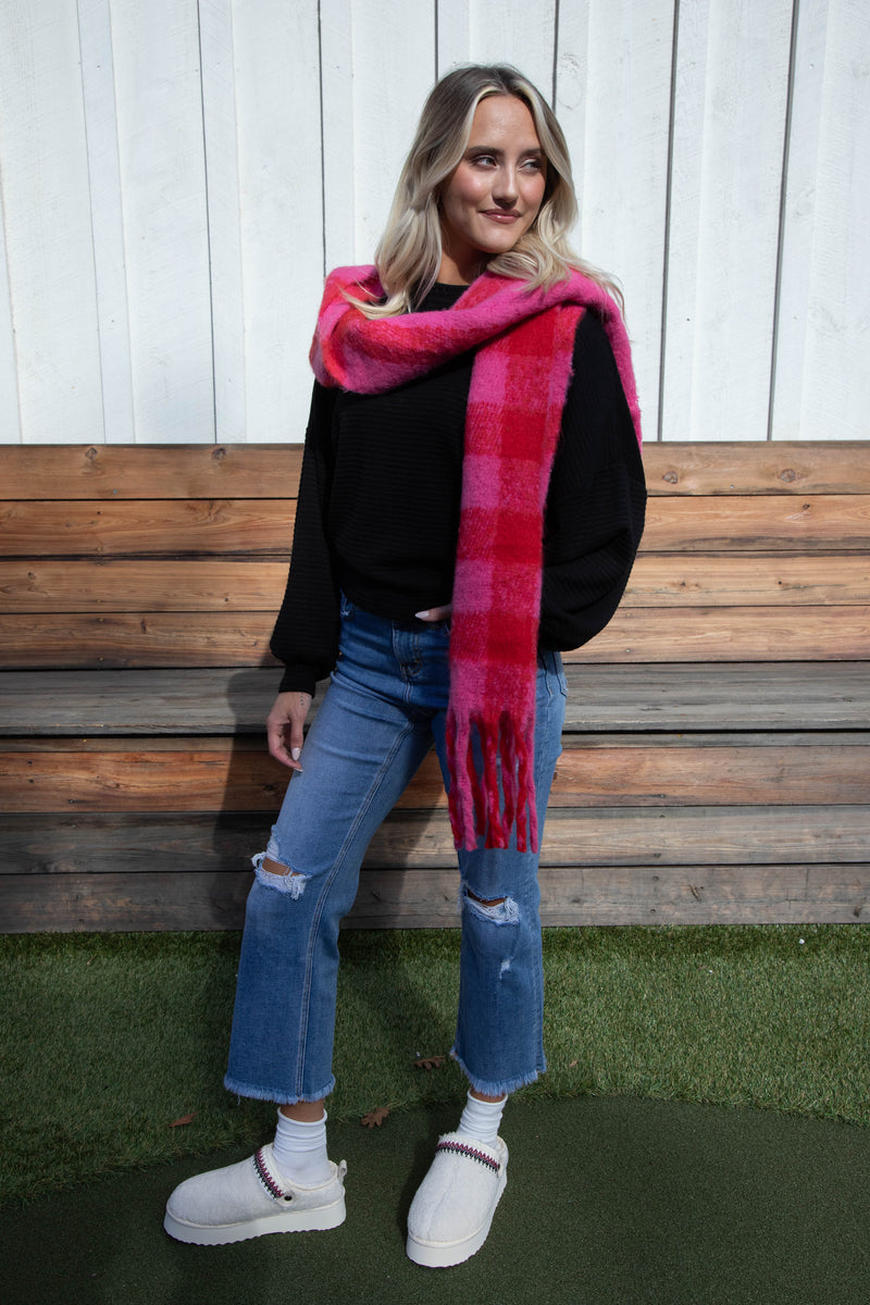 Noelle Knit Scarf, Red Pink