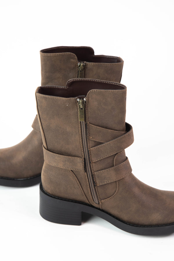 Tacoma Buckle Strap Engineer Boot, Dark Taupe