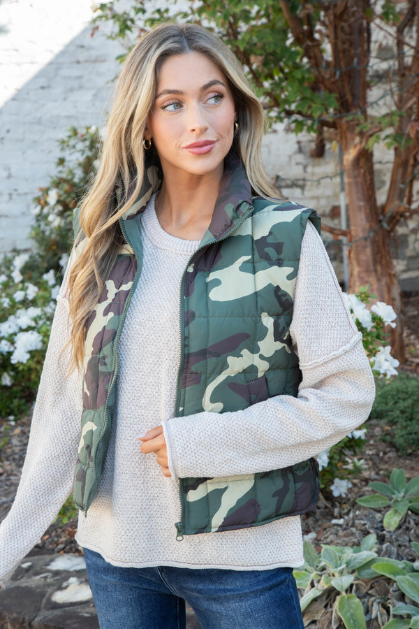 Teegan Zip Up Puffer Vest, Camouflage