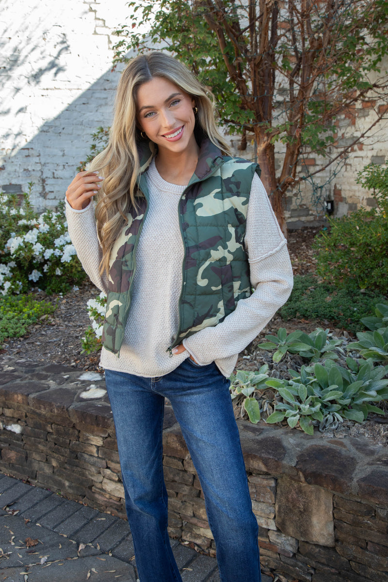 Teegan Zip Up Puffer Vest, Camouflage