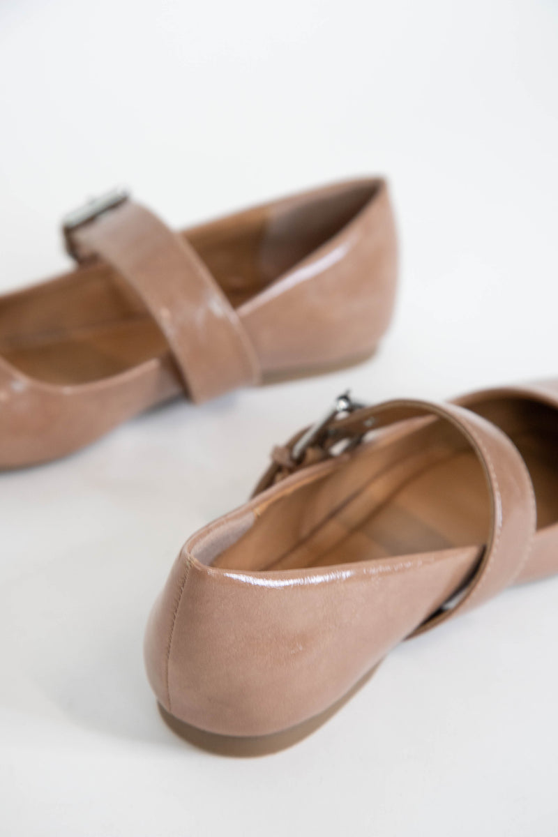 Mellie Buckle Mary Jane Flat, Latte | DV by Dolce Vita