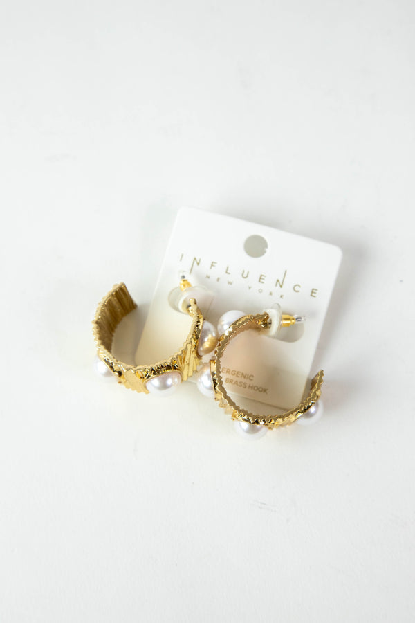 Pearl Station Textured Wide Hoops, Vintage Gold/Cream