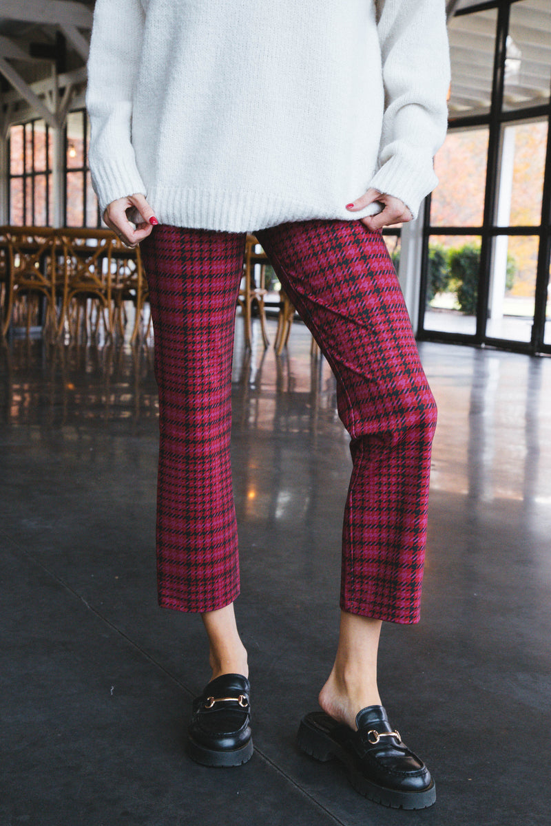 You all love plaid pants and I am also a big fan of these printed bottoms.  In today's blog post I want to sha… | Work outfits women, Work outfit,  Trendy work