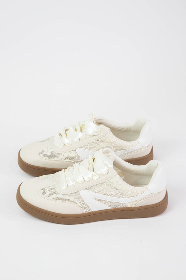 Voyage Classic Low Top Sneaker, Ivory Lace | DV by Dolce Vita