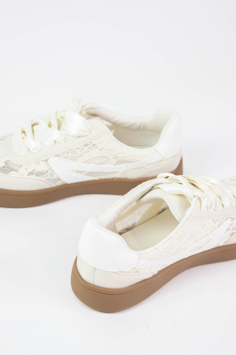 Voyage Classic Low Top Sneaker, Ivory Lace | DV by Dolce Vita