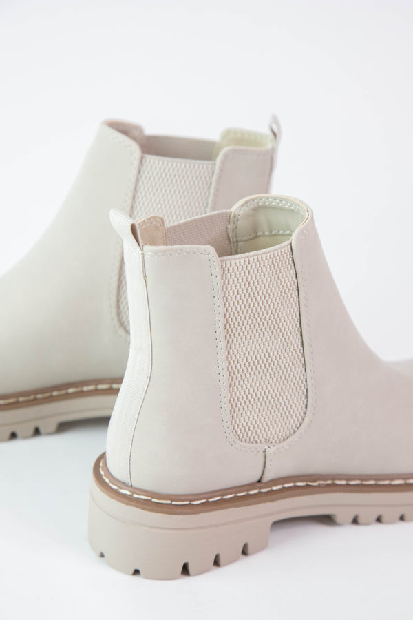 Paden Pull On Chelsea Boot, Sand