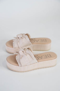 Sunda Bow Detail Raffia Sandal, Natural | Beach by Matisse