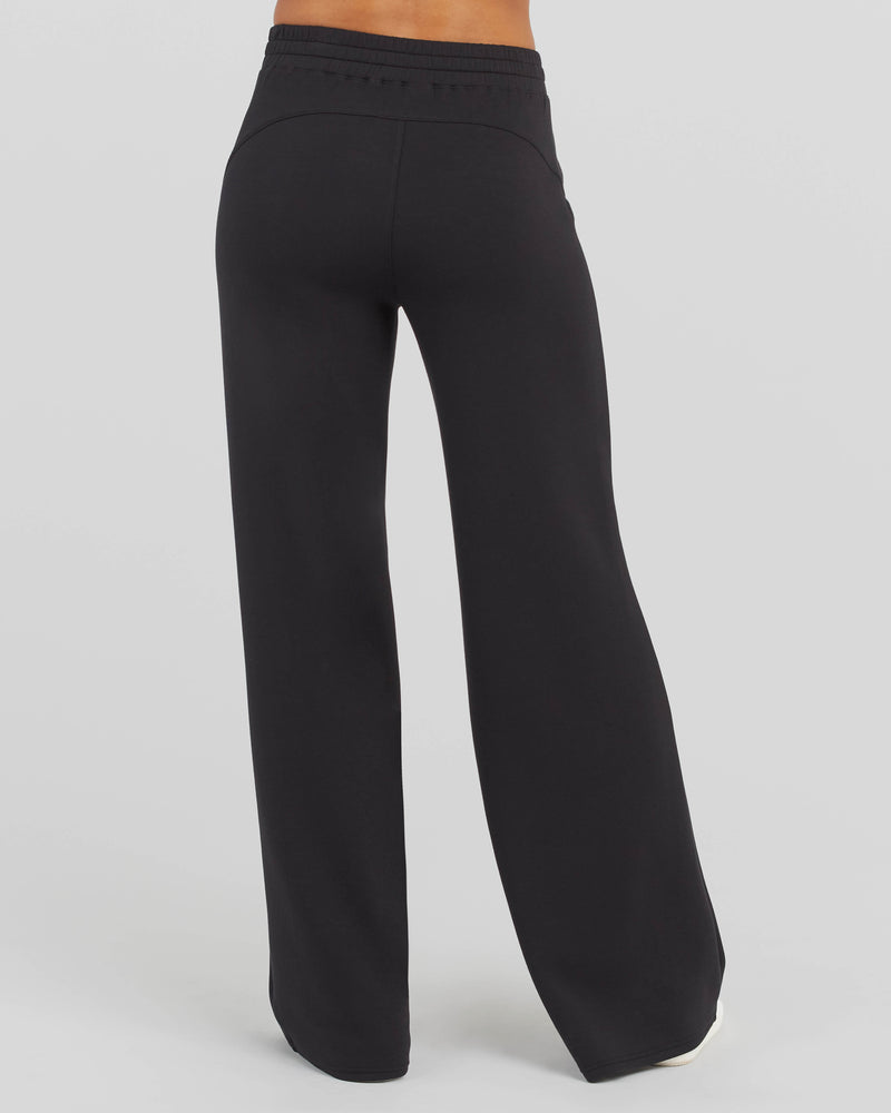 Airessentials Wide Leg Pant, Very Black | SPANX